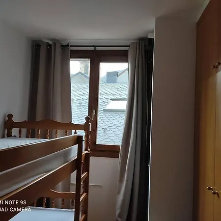Apartament Aiguestortes Apartmán *